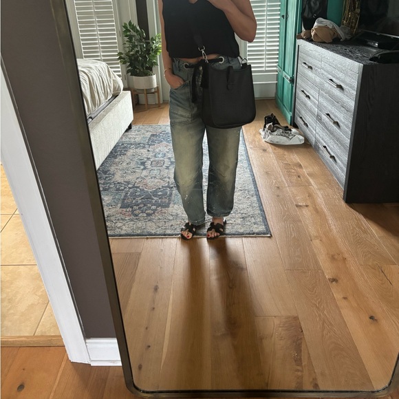 Evelyn inspired black crossbody bag - Picture 4 of 11